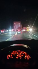 Largas colas de autos ingresando a Mendoza