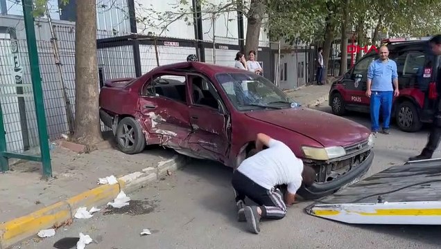 Ataşehir'de polis motosikletliyi kovalarken kaza