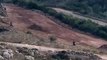مسير عسكري لمقاتلين من حزب الله على الحدود مع فلسطين، ومسؤولون أمنيون لدى الاحتلال: قد ينضم حزب الله إلى هذه الحرب.
