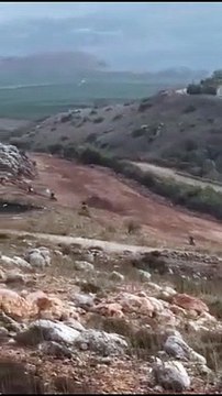 Lübnan-İsrail sınırında hareketlilik: Hizbullah bayrağı taşıyan çok sayıda motosikletli ilerleyişe başladı