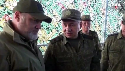 Russia, Shoigu assiste a un addestramento nella regione di Rostov