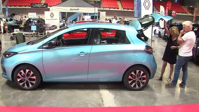 Halle de Martigues : un salon de l'auto... et de la moto !