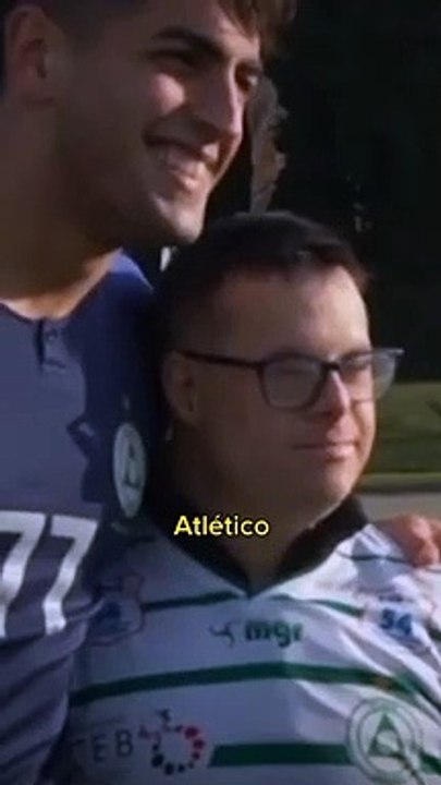 Este joven con síndrome de Down entra al partido para marcar un gol