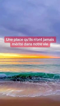 Parfois nous faisons l'erreur! #motivation #positivity #positivevibes #positive #conseil #positiveenergy #conseils #conseildelavie #conseildujour