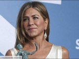 Jennifer Aniston publie un message engagé sur le port du masque, son ex Justin Theroux applaudit d
