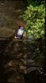 Vehículo cae al río Medellín a la altura de la estación Poblado