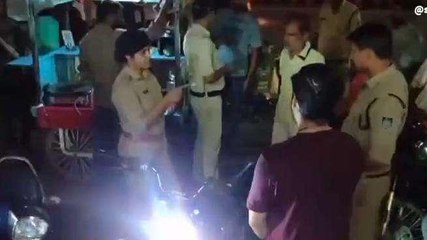 ग्वालियर: वाहन चालकों को लेडी सिंघम ने सिखाया सबक, देखिए वीडियो