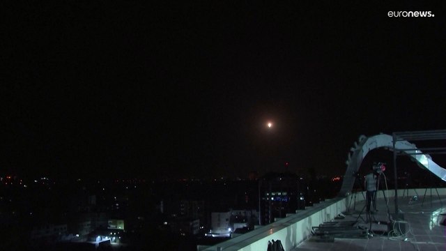 طوفان الأقصى: مقتل 350 إسرائيليا على الأقل وإصابة 1900 وإسرائيل تقصف غزة بـ500 غارة جوية