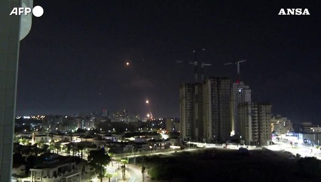 Israele, Iron Dome in azione: razzi da gaza intercettati nella notte ad Ascalona