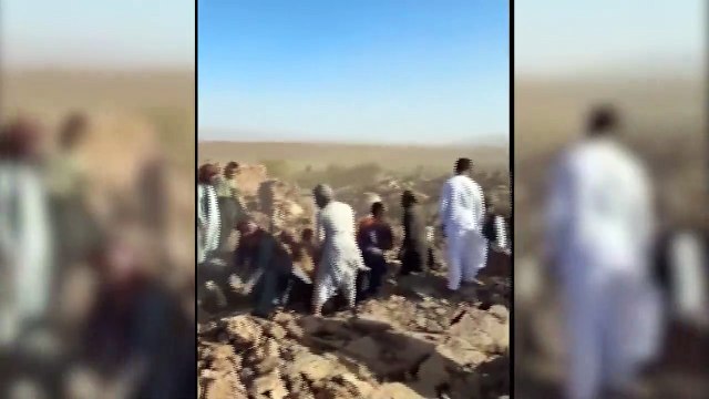 Al menos 2.000 muertos por la cadena de terremotos en el noroeste de Afganistán