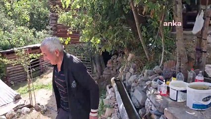 Un vieil homme atteint d’une maladie cardiaque lutte pour survivre seul