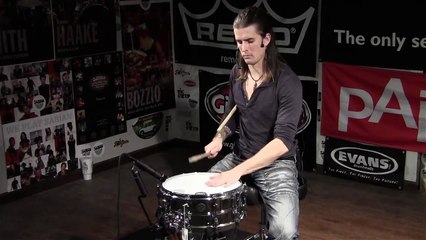 Video herunterladen: Tama 6x14 10-Lugged Starphonic Nickel Brass Metal Snare Drum [GreenbrierPercussion]