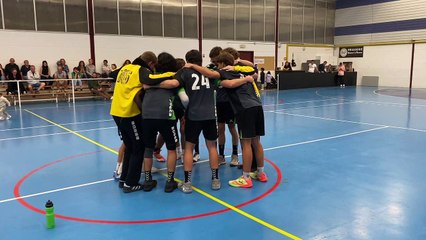 Célébration victoire à Courmelles pour les -18G