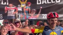 Paris-Tours 2023 - La der de Tony Gallopin, la surprise Riley Sheehan et Arnaud Démare en termine avec 