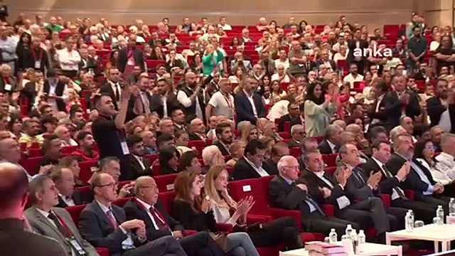 Canan Kaftancıoğlu, CHP İstanbul İl Kongresi'nde seslendi: 'Benim gibi en güçlü zamanında istifa eden varsa gelsin'