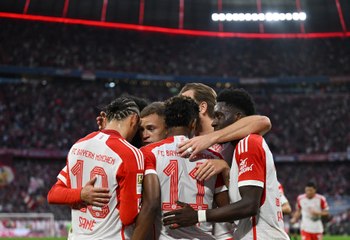 AR HL BUN FCB FRI  081023_