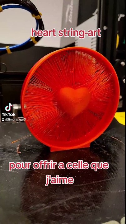 un beau petit coeur en string art #imprimeur3d  #worldofprinting  #impression3dfrance  #impression3dfrance