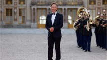 GALA VIDEO - PHOTO - Stéphane Bern : l’animateur invité à un mariage royal, il prend la pose avec les mariés