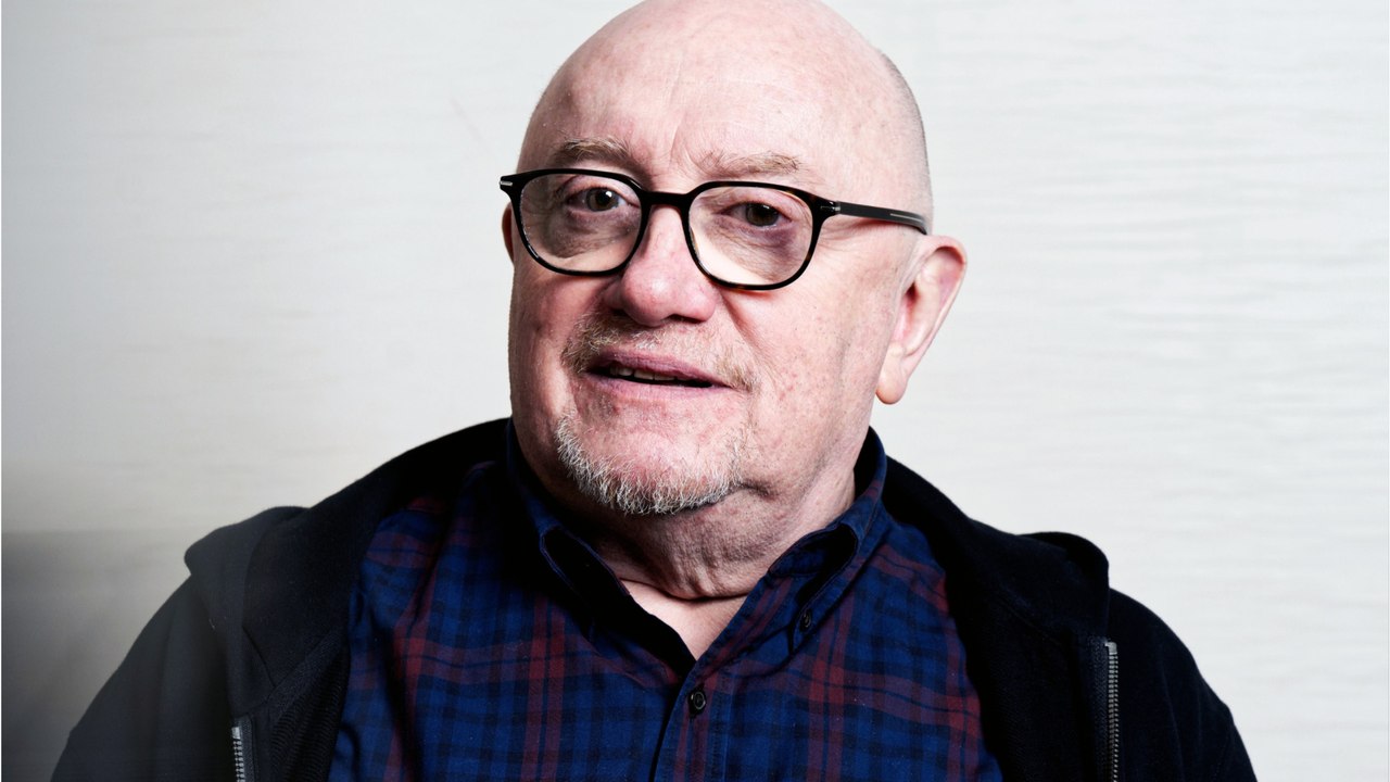 GALA VIDEO - Pas de frigo, pas de télé, pas de salle de bains : Michel Blanc sans filtre sur son enfance compliquée