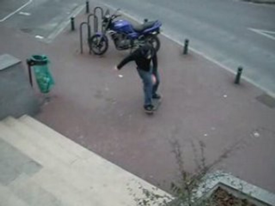 Josh heelflip back