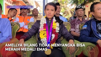 Скачать видео: Bikin Bangga! Peraih Medali Emas Asian Games Cabor BMX Disambut Meriah saat Pulang Kampung