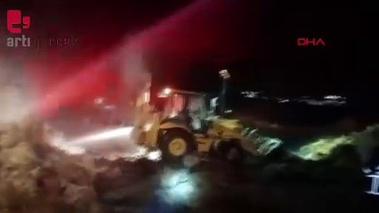 İki bin saman balyası yandı