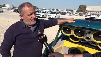 İkinci el oto pazarında sinek avladılar