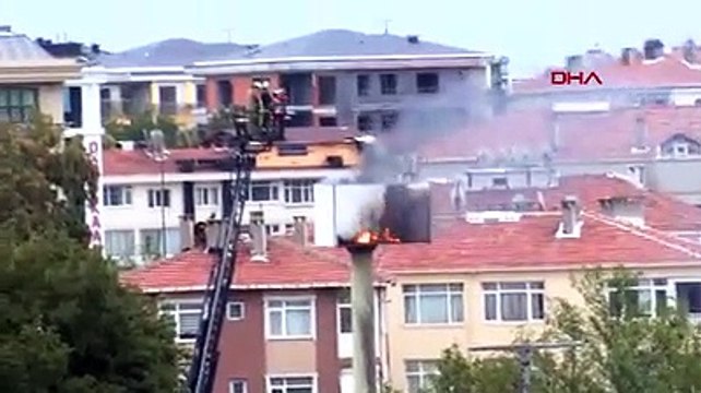 Bakırköy'de hastane bahçesinde baz istasyonu alev aldı
