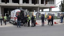 Des ouvriers du bâtiment tombent et un ouvrier est blessé à Eskişehir