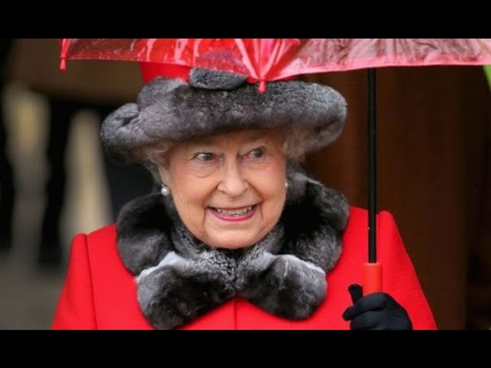 'Same meal every year!' Queen's Christmas dinner traditions laid bare by former Royal chef