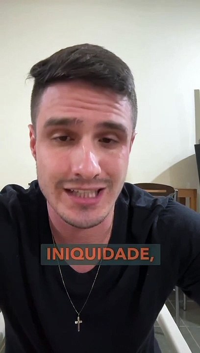 Influencer evangélico Victor Bonato é preso por estupro; líder religioso se pronuncia nas redes