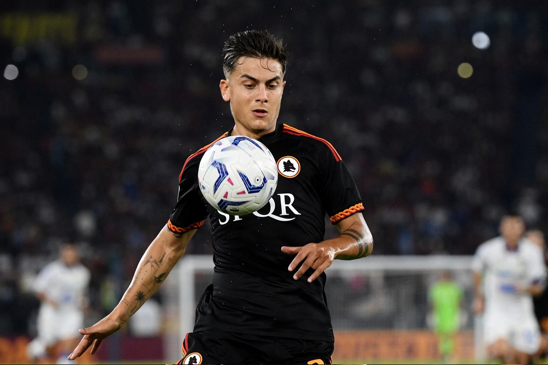 AR 09 DYBALA OOV