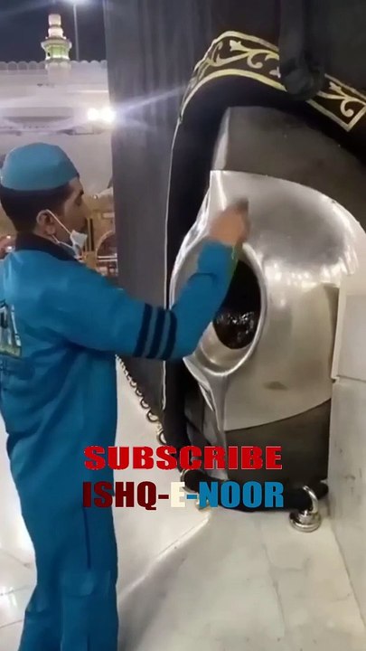 Hajr e Aswad Chumnay Se Gunah Maaf - Makkah Live - Khana Kaba - #shorts  || Pathar Bol Parega