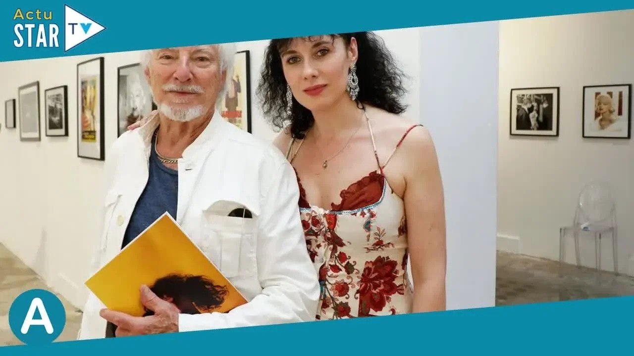 Hugues Aufray amoureux de Muriel : qui est sa femme Helène Faure, dont il n'est pas divorcé ?