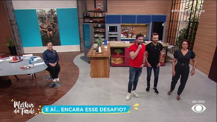 Catia aceita o desafio da internet | Melhor da Tarde