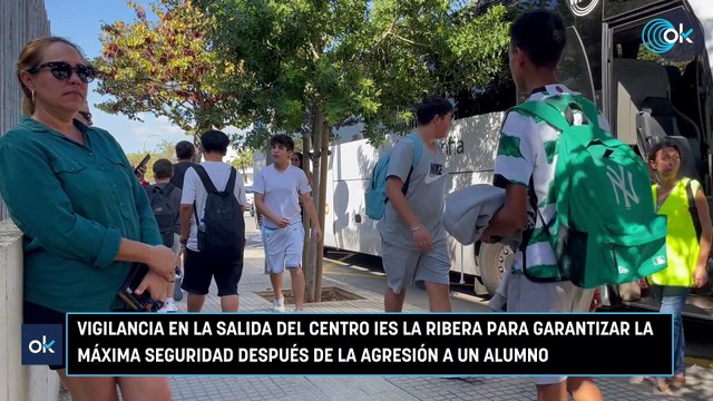 Vigilancia en la salida del centro IES La Ribera para garantizar la máxima seguridad después de la agresión a un alumno