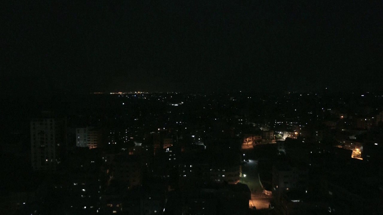 إذاعة الجيش الإسرائيلي: قرار سياسي بأن تستمر الضربات على #غزة حتى مع وجود الأسرى فيها  #العربية