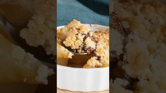 Le combo poire/pâte à tartiner dans un crumble ❤️