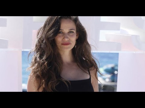 VIDEO: Lucie Lucas en couple avec le mystérieux Adrien depuis ses 13 ans : une rupture évitée mais à