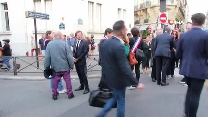 Paris'te İsrail'e Destek Gösterisi Düzenlendi