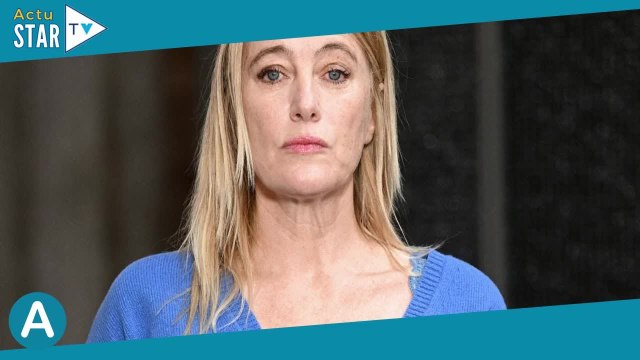 Valeria Bruni Tedeschi : Touchée par la polémique mais souriante malgré tout à Rome, elle fait front