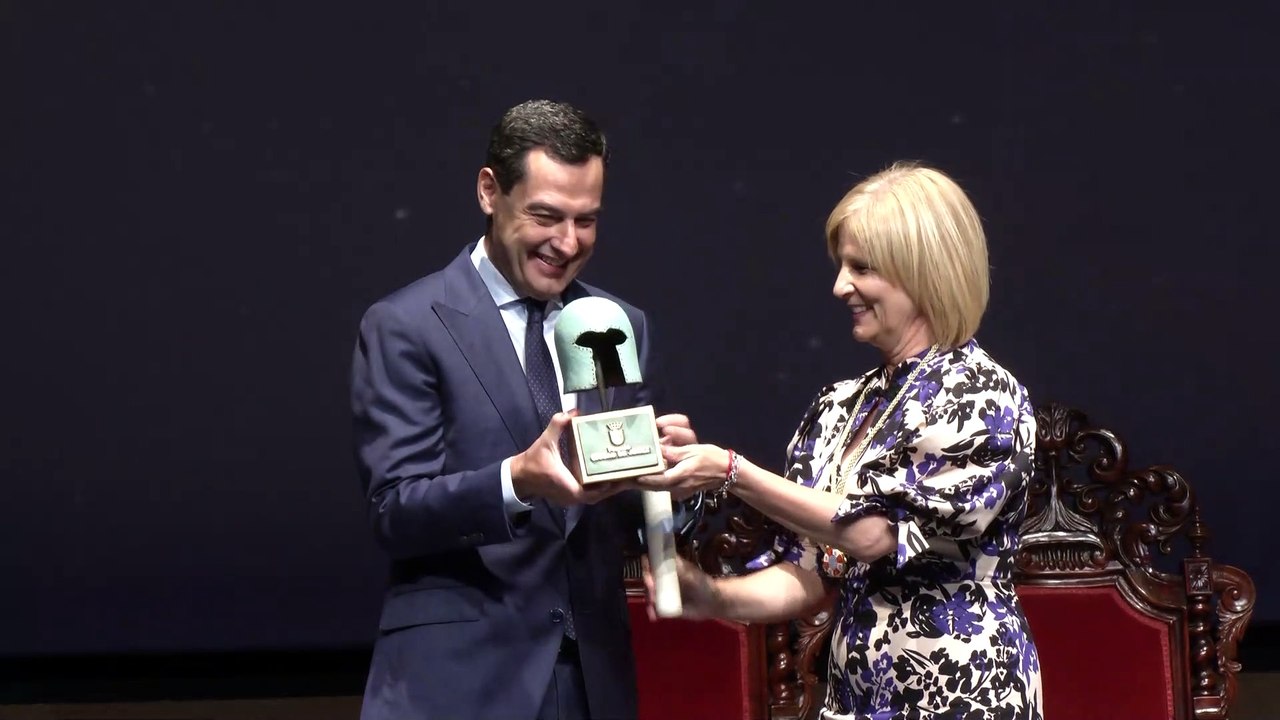 Moreno asegura que "la mejor forma" de amar una tierra es "servir y resolver" sus problemas