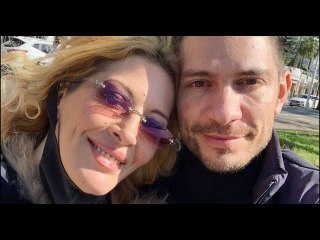 Loana retrouve le sourire au bras d'un bel homme : "Je t'aime tellement fort !"