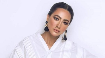 هند عبد الحليم تزيل الشامة المميزة بوجهها... كيف أصبح شكلها؟