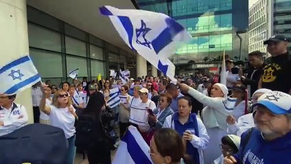 Embajador israelí en Colombia critica evocación de Petro del Holocausto judío