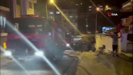 Milas'ta çıkan yangın apartmanın diğer katlarına sıçramadan söndürüldü