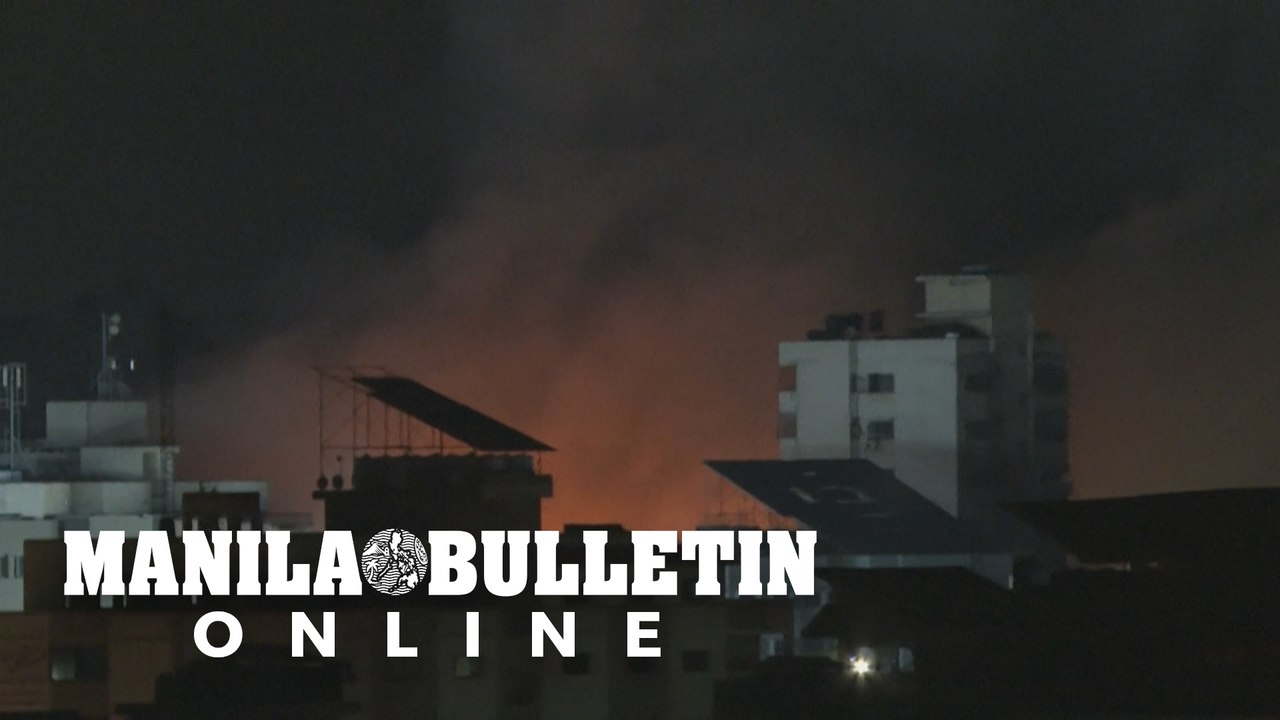 Smoke billows following Israeli strike near Gaza hospital video Dailymotion