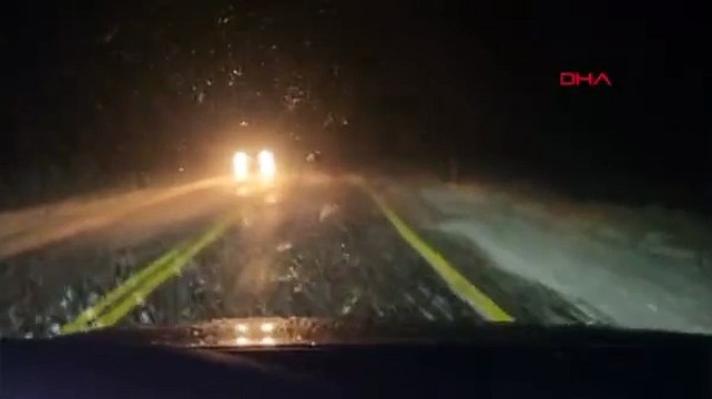 Ardahan'da kar yağışı yüksek kesimleri beyaza bürüdü! Araçlar ilerlemekte güçlük çekti