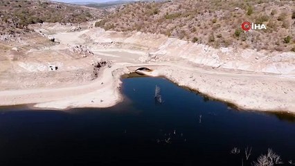 Kırklareli'nde baraj kurudu suların altındaki o yapı ortaya çıktı