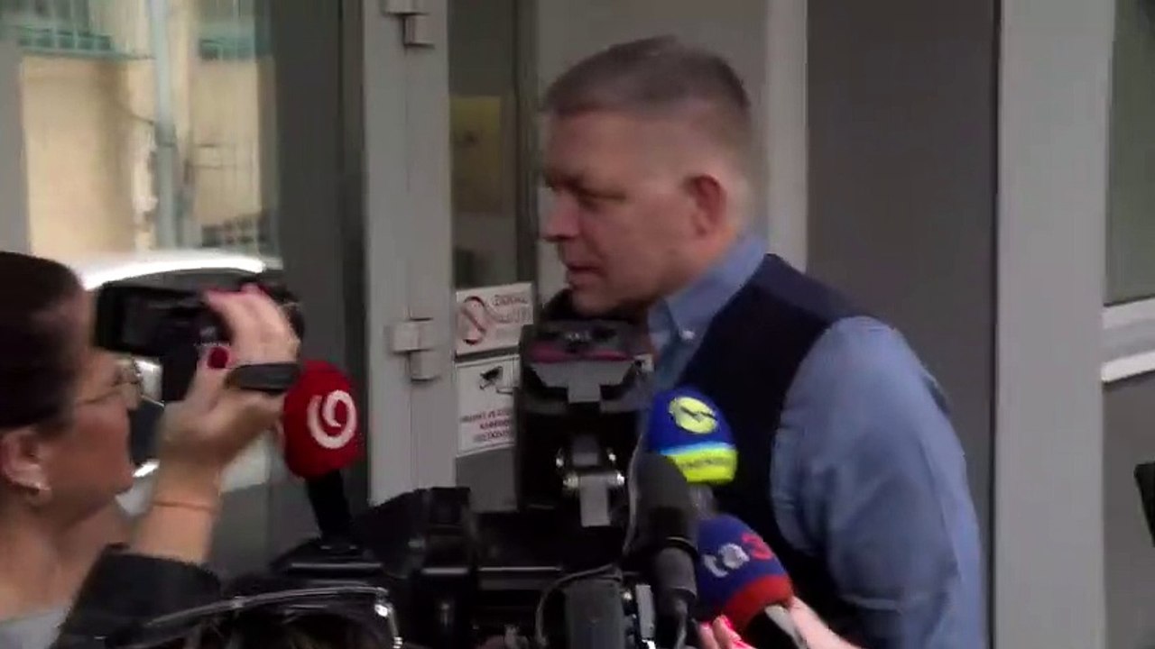 ZÁZNAM: Fico: Rokovania o novej vláde pokračujú,informovať budeme až o záveroch
